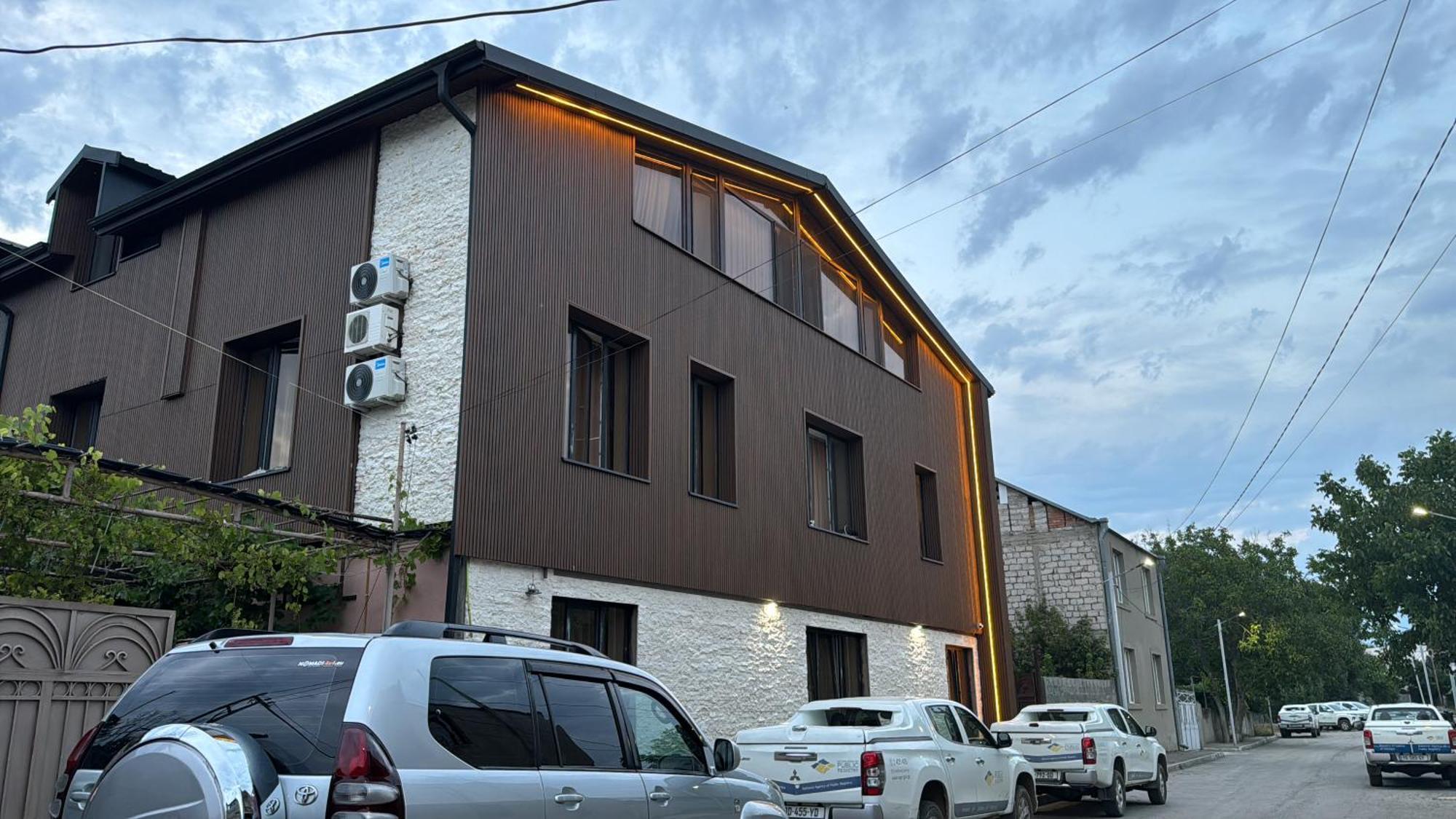 Guest House Elene Gori Exterior photo