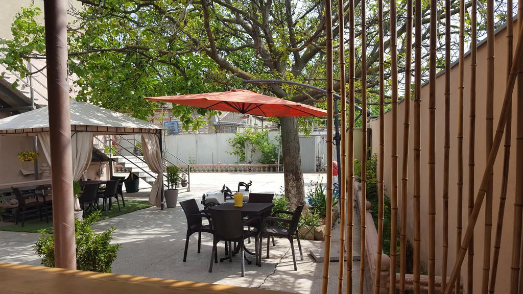 Guest House Elene Gori Exterior photo