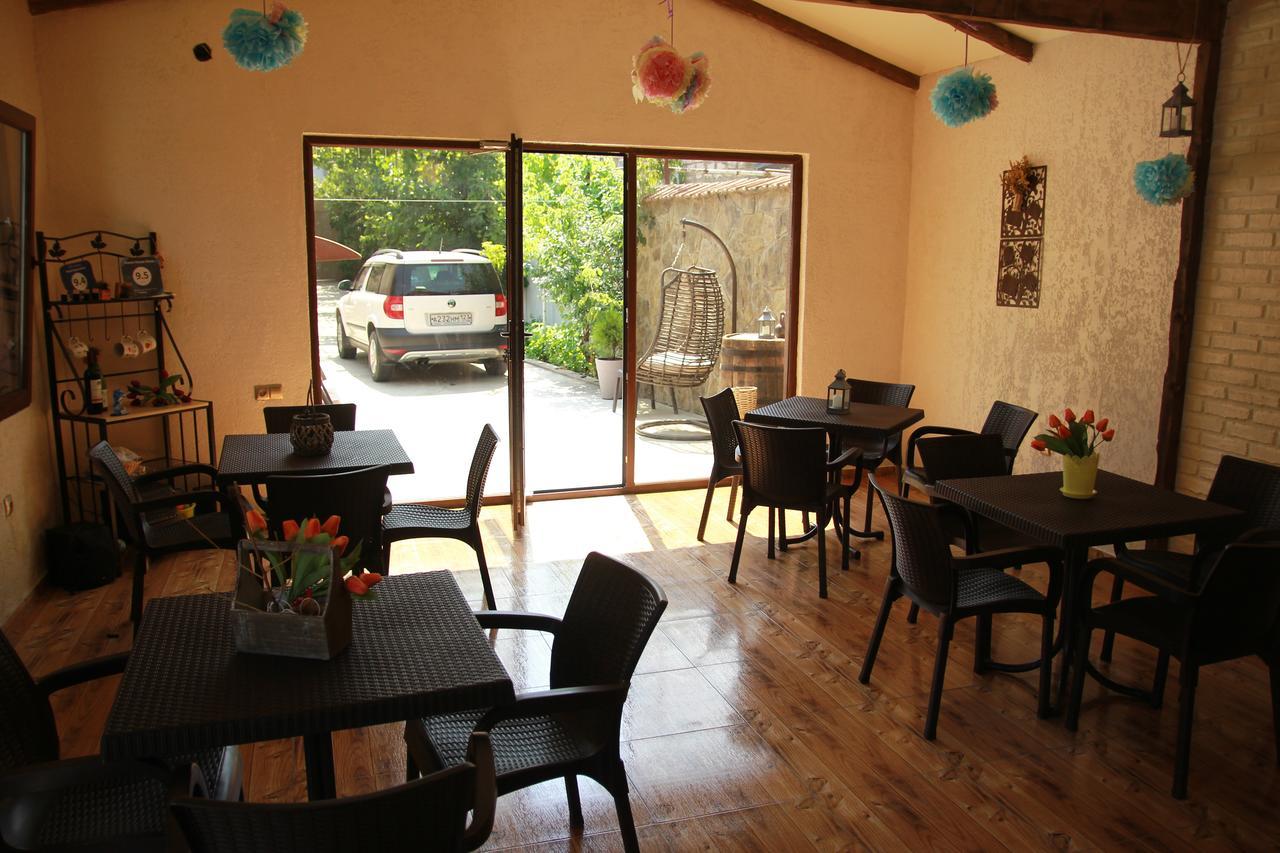 Guest House Elene Gori Exterior photo